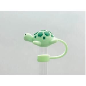 Green Turtle Straw Cover